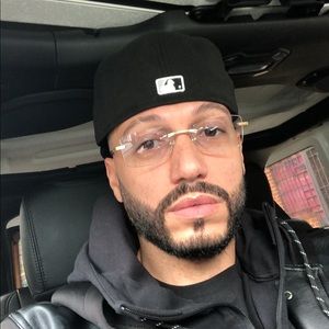 Meet your Posher, Robert